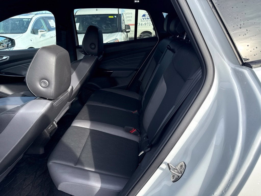 2023 Volkswagen ID.4 Pro S Plus