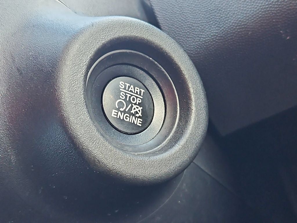 2025 RAM ProMaster 2500 Base 136 WB