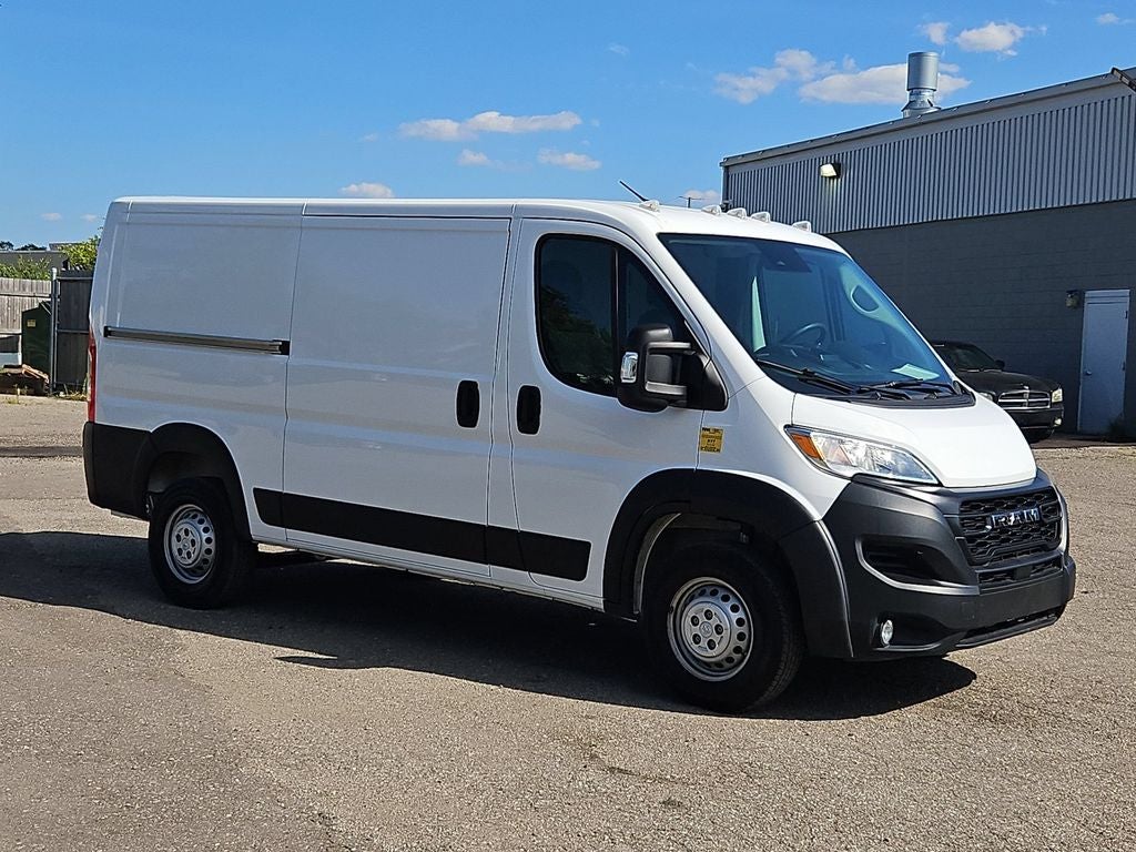 2025 RAM ProMaster 2500 Base 136 WB