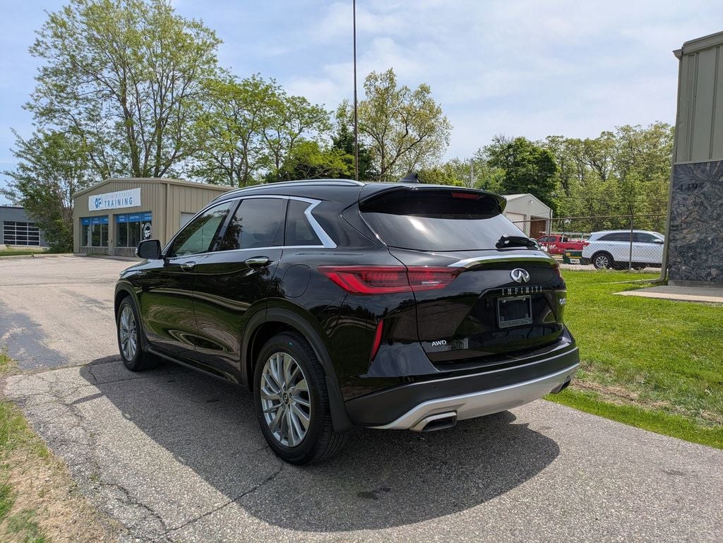 2024 INFINITI QX50 LUXE