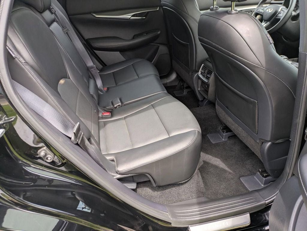 2024 INFINITI QX50 LUXE