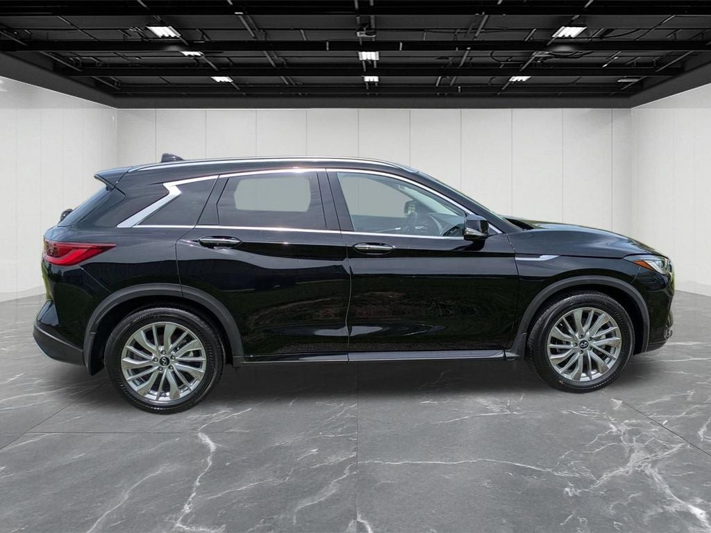 2024 INFINITI QX50 LUXE