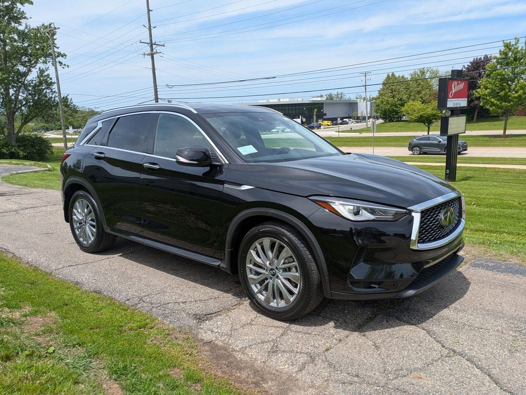 2024 INFINITI QX50 LUXE