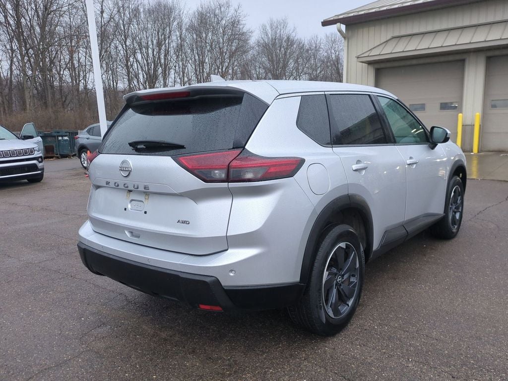 2025 Nissan Rogue SV