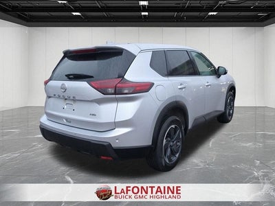 2025 Nissan Rogue SV