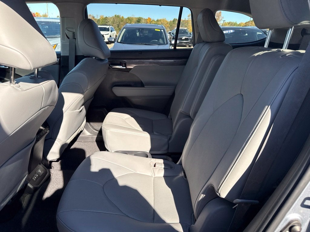 2023 Toyota Highlander Hybrid Limited