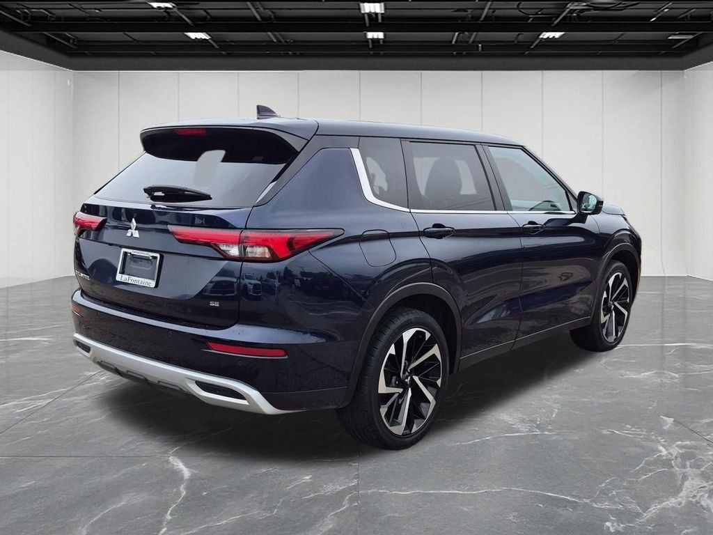 2024 Mitsubishi Outlander SE