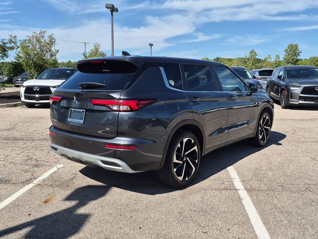 2024 Mitsubishi Outlander SE
