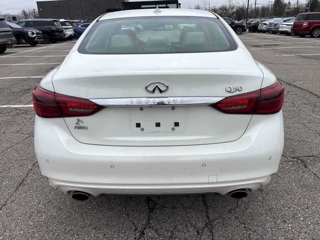 2023 INFINITI Q50 LUXE
