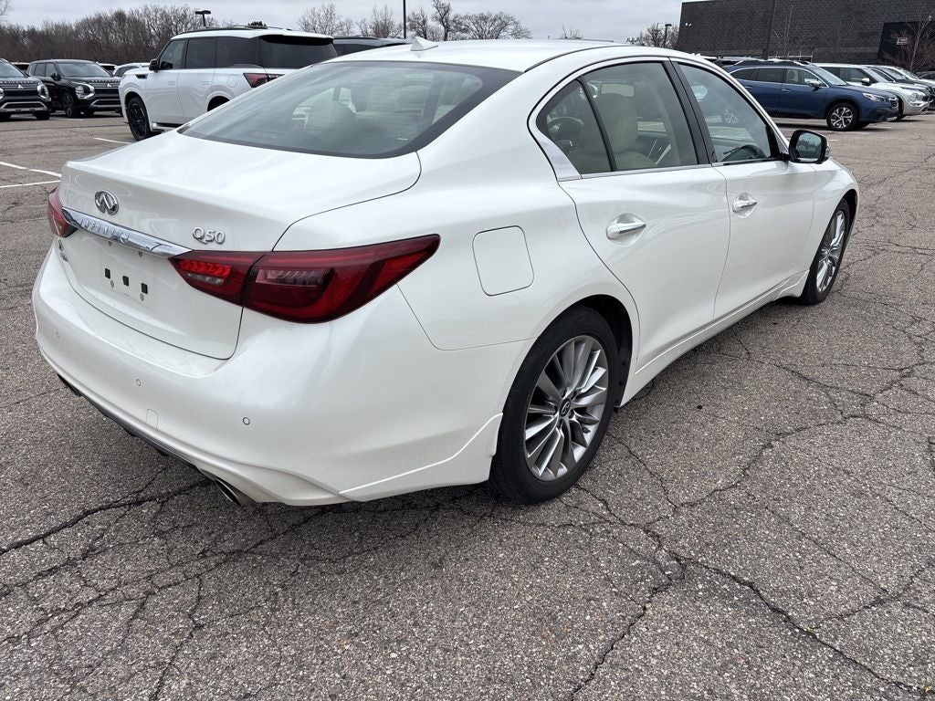 2023 INFINITI Q50 LUXE