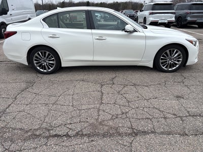 2023 INFINITI Q50 LUXE