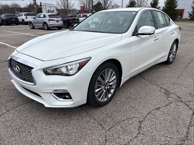 2023 INFINITI Q50 LUXE