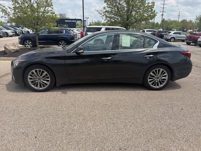 2023 INFINITI Q50 LUXE