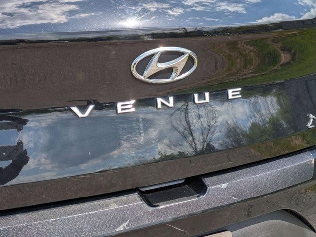 2022 Hyundai Venue SEL