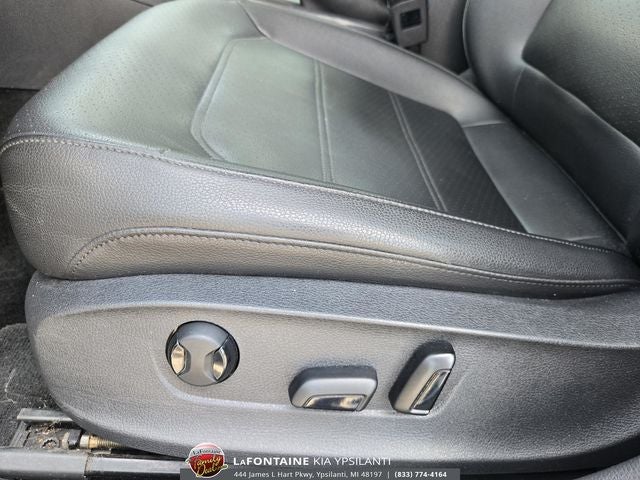 2015 Volkswagen Passat 1.8T Limited Edition