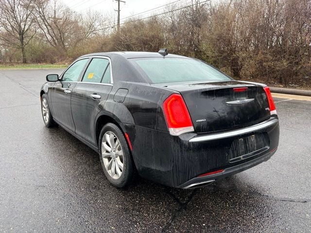 2017 Chrysler 300 C