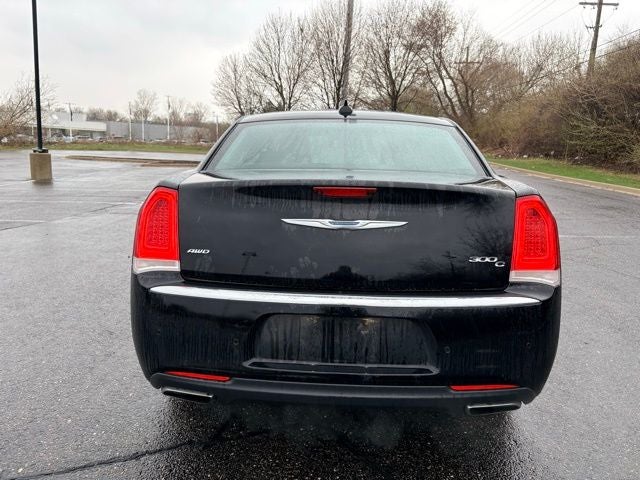 2017 Chrysler 300 C