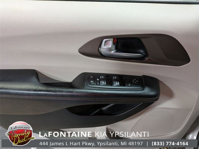 2017 Chrysler Pacifica Touring L Plus