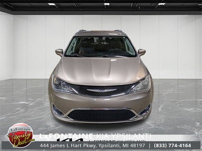 2017 Chrysler Pacifica Touring L Plus