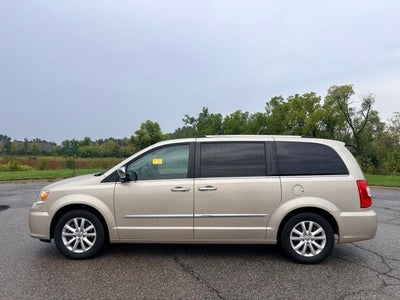 2016 Chrysler Town & Country Limited