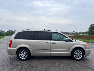 2016 Chrysler Town & Country Limited