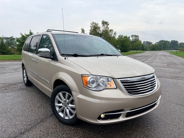 2016 Chrysler Town & Country Limited