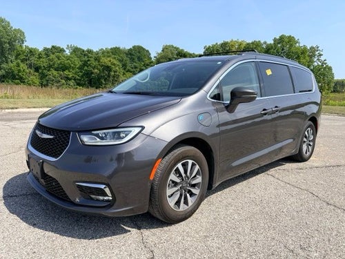 2022 Chrysler Pacifica Hybrid Touring L