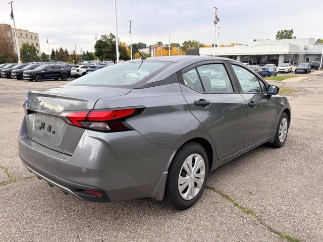 2021 Nissan Versa 1.6 S