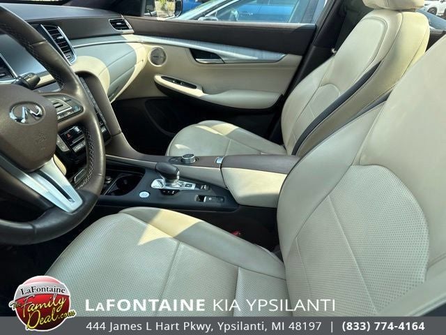 2019 INFINITI QX50 ESSENTIAL