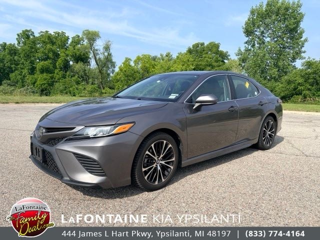 2019 Toyota Camry SE