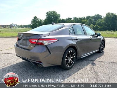 2019 Toyota Camry SE