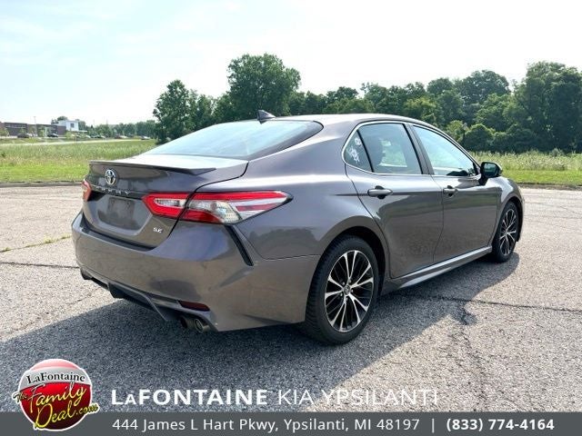 2019 Toyota Camry SE