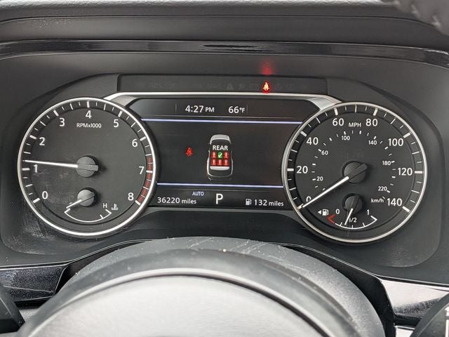 2025 Nissan Pathfinder SV