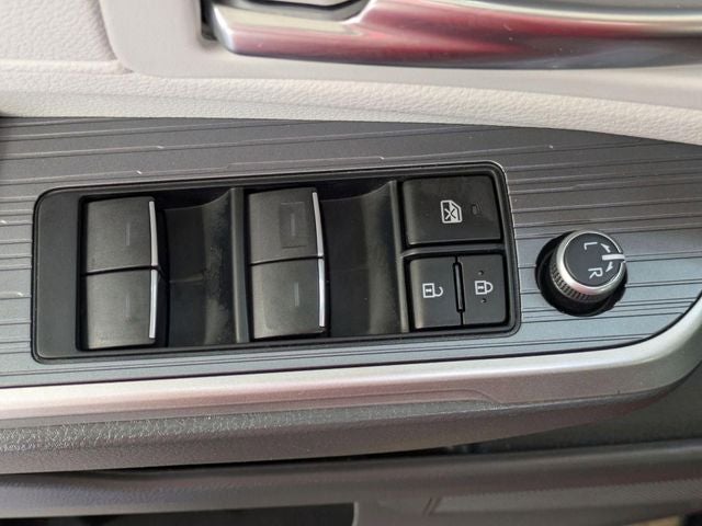 2023 Toyota Sienna XSE 7 Passenger