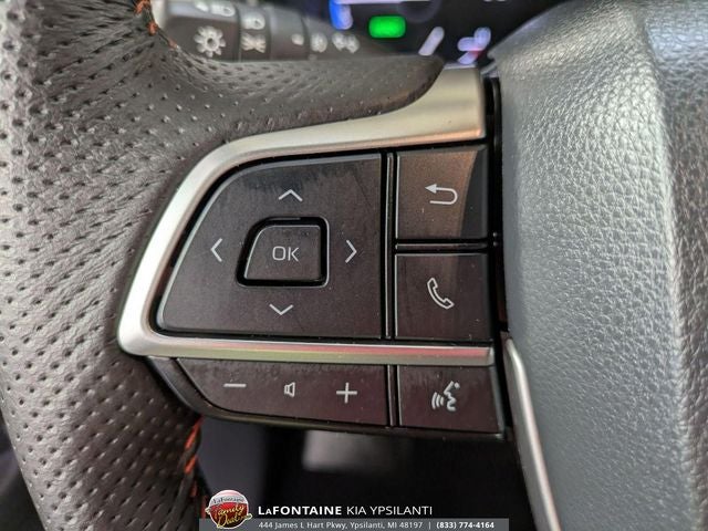 2023 Toyota Sienna XSE 7 Passenger