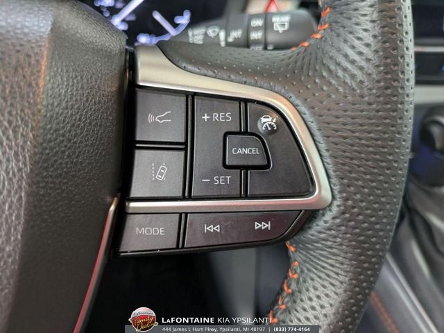 2023 Toyota Sienna XSE 7 Passenger