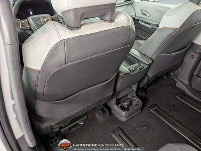 2023 Toyota Sienna XSE 7 Passenger