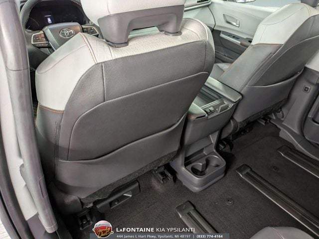 2023 Toyota Sienna XSE 7 Passenger