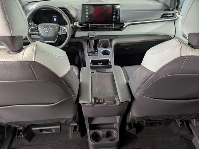 2023 Toyota Sienna XSE 7 Passenger