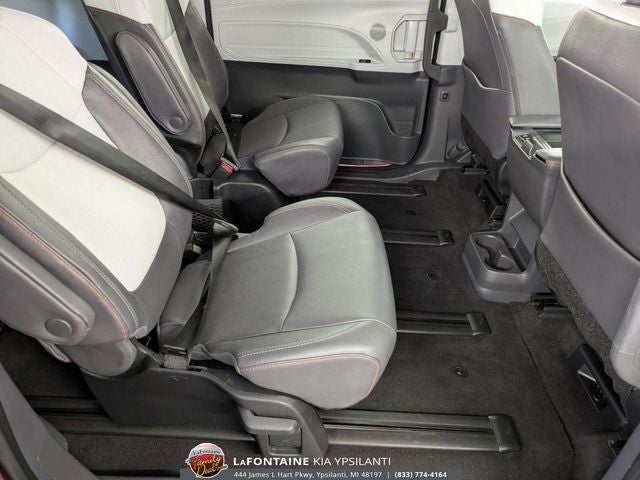 2023 Toyota Sienna XSE 7 Passenger
