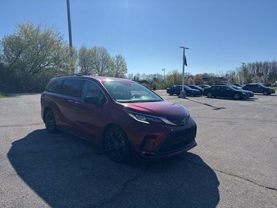 2023 Toyota Sienna XSE 7 Passenger