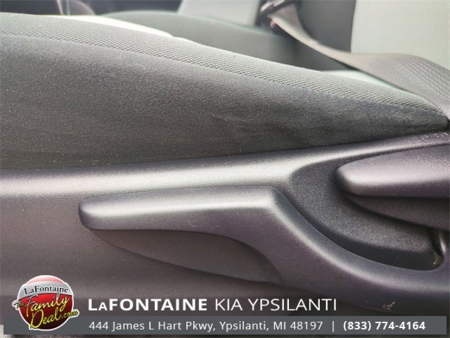 2013 Toyota Prius c Two