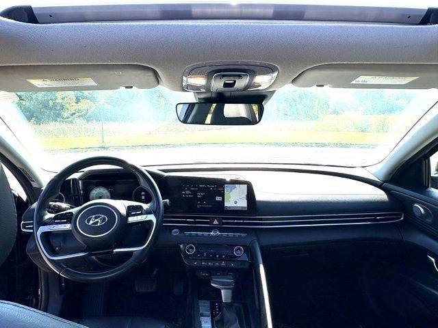 2022 Hyundai Elantra Limited