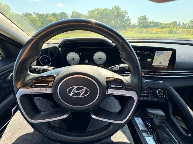 2022 Hyundai Elantra Limited