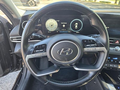 2022 Hyundai Elantra Limited