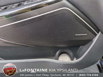 2019 Kia Cadenza Technology
