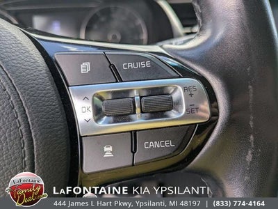 2019 Kia Cadenza Technology