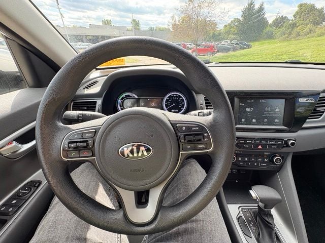 2017 Kia Niro LX