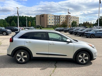 2017 Kia Niro LX