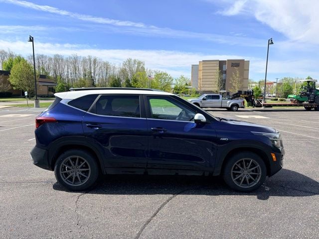 2022 Kia Seltos S